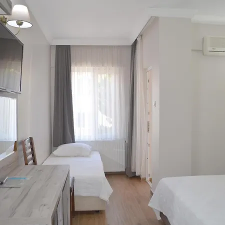 Megas Hotel Ayvalik